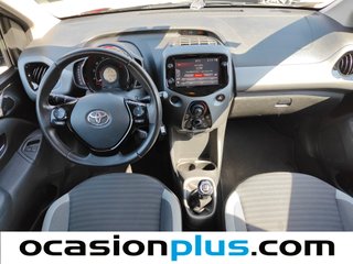 Toyota Aygo 1.0 70 x-play 53 kW (72 CV)