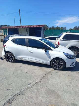 RENAULT CLIO (PARA DESPIECE)