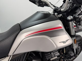 Moto Guzzi V85 TT Travel 2022
