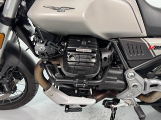 Moto Guzzi V85 TT Travel 2022