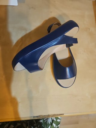 Zapatos azules planos con pewueña plataforma