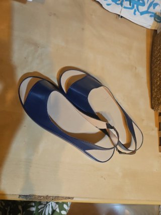 Zapatos azules planos con pewueña plataforma