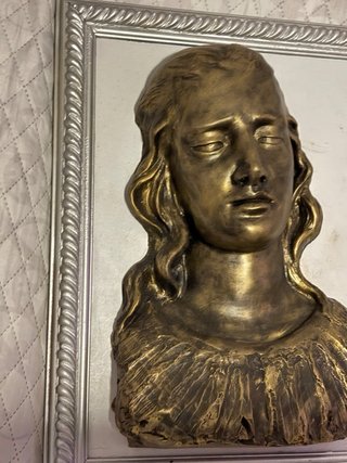 Relieve Virgen en Marco Plateado