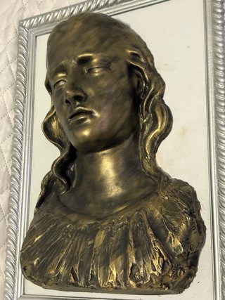 Relieve Virgen en Marco Plateado