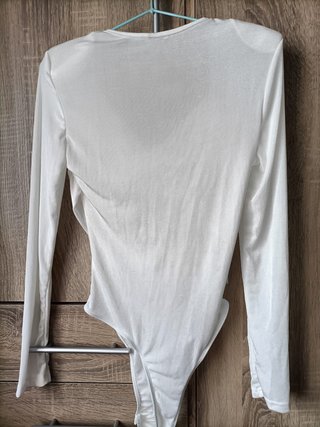 Body blanco manga larga drapeado
