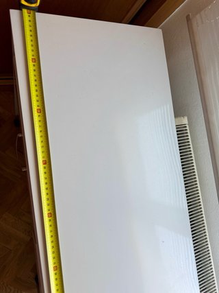 Scrivania bianca a 2 livelli con ruote e cassetti