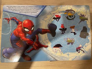 Spider-Man. Historias animadas: Incluye un libr...