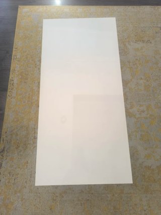 Mesa baja blanca brillo