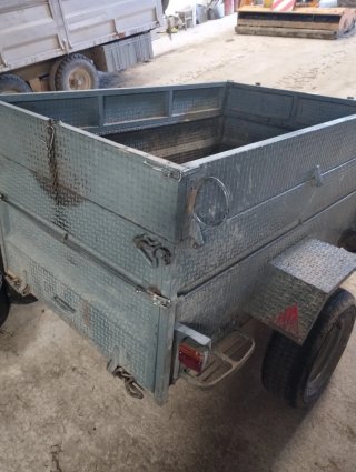 Remolque agrícola metálico