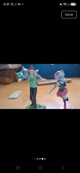 Figura del Rubius y su fan