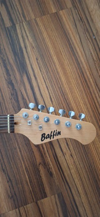 Pack Guitarra Eléctrica Baffin + Amplificador