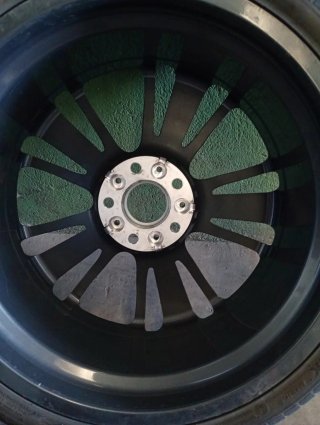 Llanta original BMW con neumatico Hankook Ventus S