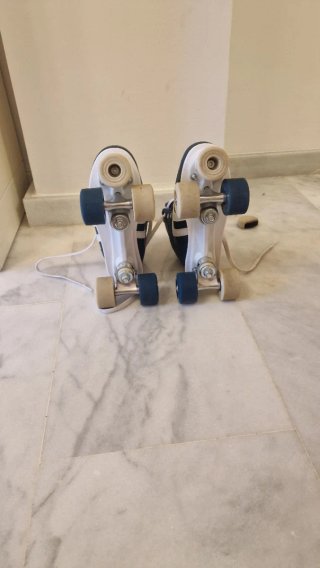 Patines 4 ruedas niño talla 38