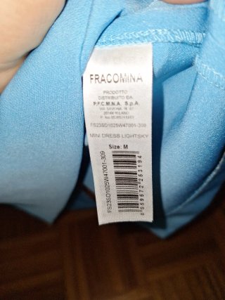 Tubino azzurro con volant