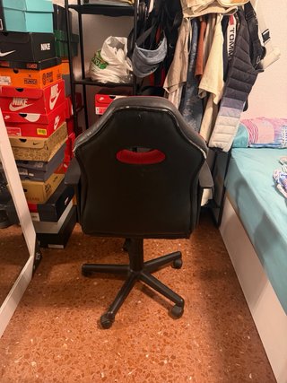 Silla Gaming Pequeña Roja y Negra