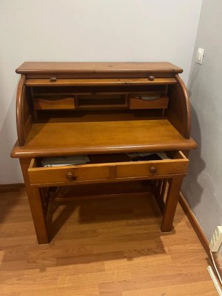 Escritorio vintage madera maciza con persiana