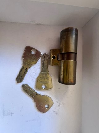 Bombin de seguridad para puerta + 3 llaves