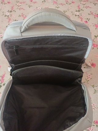 Mochila portátil Mandarina Duck gris
