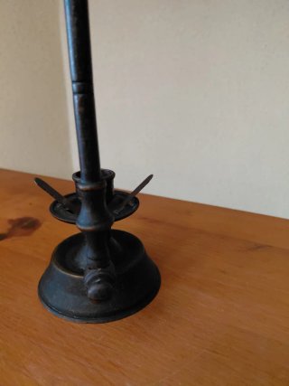 Antiguo candelabro metal