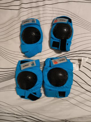 Patines en línea Oxelo Talla 26-28 + Protecciones