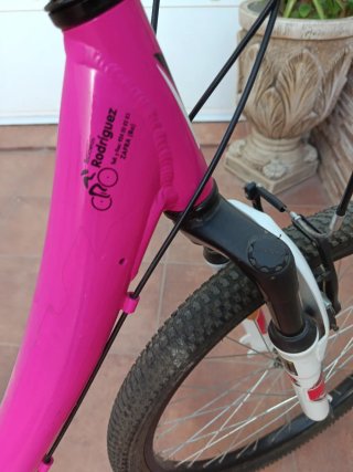 Bicicleta niña 24 rosa, no hago envíos.