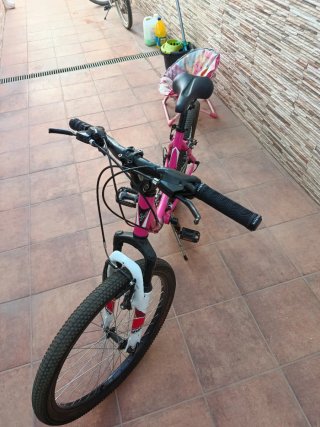 Bicicleta niña 24 rosa, no hago envíos.