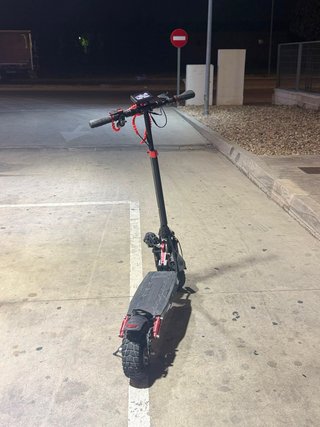 Patinete eléctrico IX4 (NEGOCIABLE)