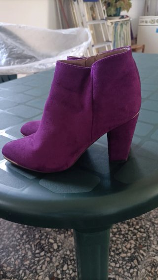 Botines morados tacón ancho talla 39