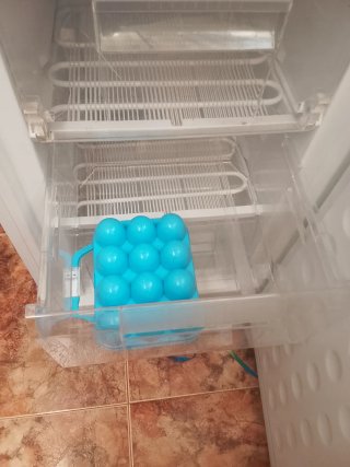 Congelador vertical Frigeluix 3 cajones