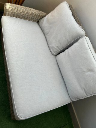 Conjunto jardin Ratán Mesa, taburetes y Sofás