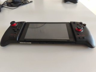 Nintendo Switch 32GB, (Joy Con Hori)