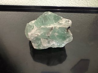 Fluorita con Shunguita