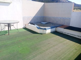 Alquiler casa en La Encina con barbacoa y jacuzzi