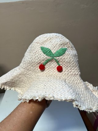 Sombrero de playa El Corte Inglés niña