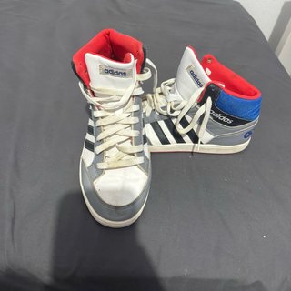 Zapatillas Adidas Hi-Top Grises y Blancas