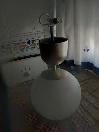 Lámpara de techo blanca esférica