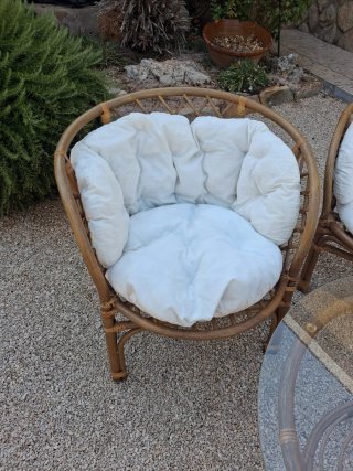 Conjunto Mimbre: Sofá, 2 Sillas y Mesa Cristal