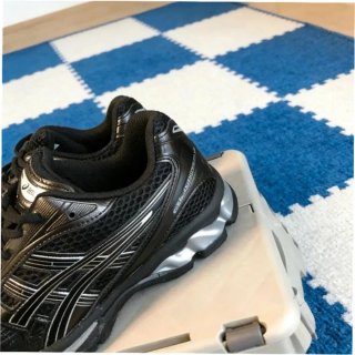 ASICS Gel-Kayano 14 Negro Talla 42.5