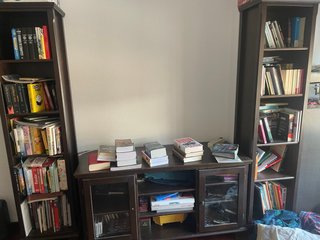 Mueble TV y estanterías de salón