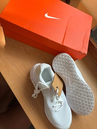 Zapatillas Nike Blancas Talla 40 Nuevas.