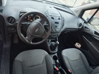 Ford E-Tourneo Courier 2017