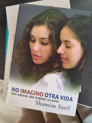 Pack 4 libros romance lésbico