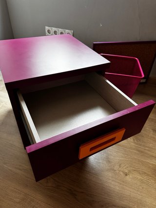 Cajonera Morada con Cajones Naranja