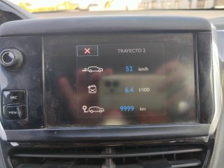 Peugeot 208 2015