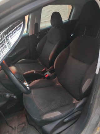 Peugeot 208 2015