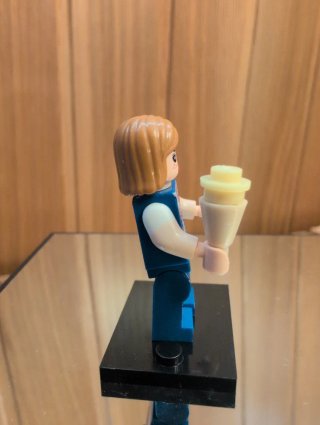 Figura basada en Robin Stranger Things