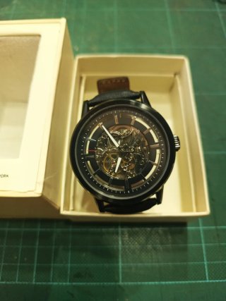 Reloj Kenneth Cole New York Esqueleto Cuero
