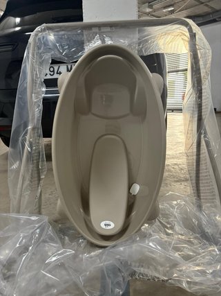 Bañera para bebé con patas
