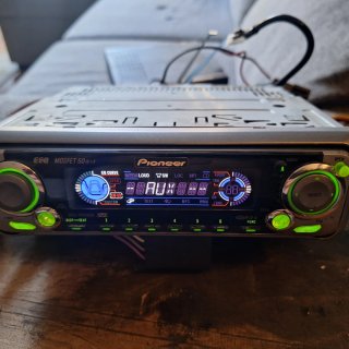 Radio CD Pioneer DEH-P4500R con Bluetooth