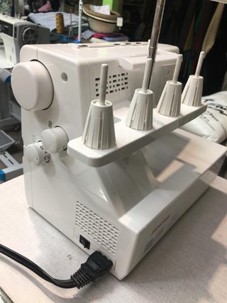 Máquina Recubridora Overlock
